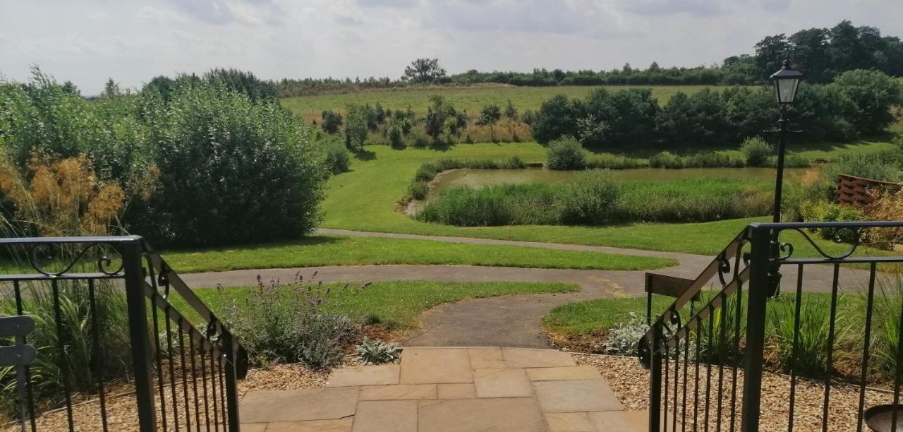 Fair Farm Hideaway Villa Waltham on the Wolds Buitenkant foto